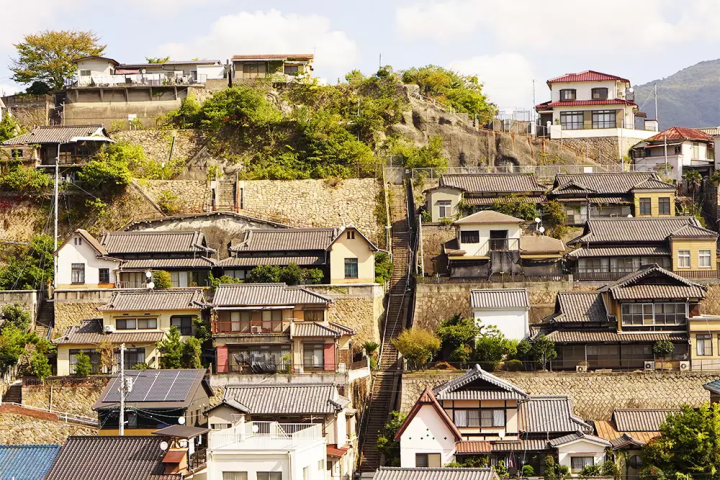 30 minutes by train from Hiroshima City! What is the charm of Kure City, a port town with a rich history?
