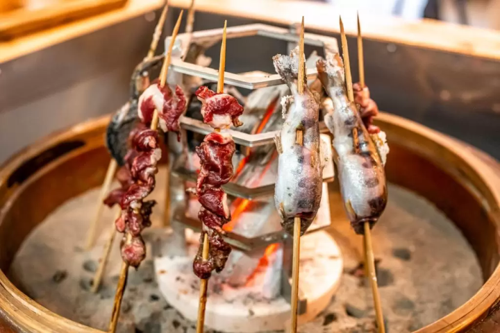 如果你想在熊本吃到美味的食物，那就來「熊本屋台村」吧！