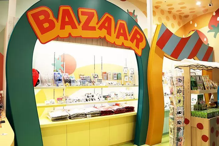 You can meet Kumamon every day. Kumamon Square has reopened!