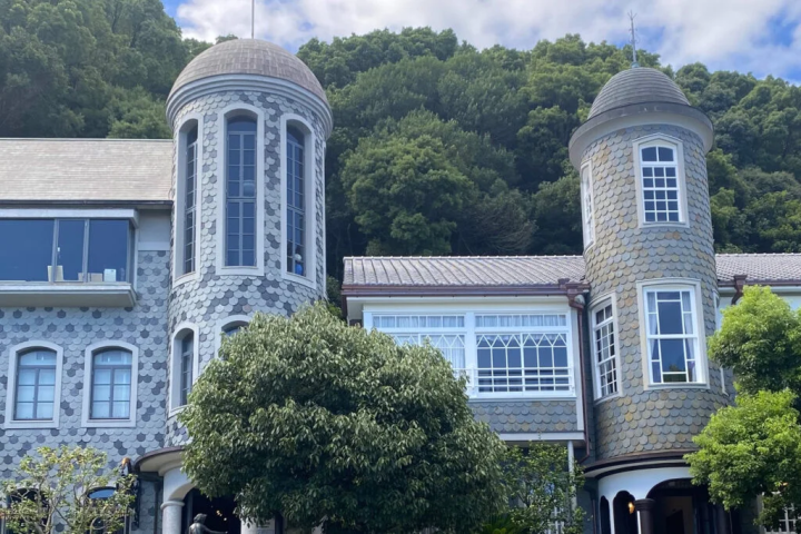 【神戸市】神戸で最初に公開された異人館『うろこの家&展望ギャラリー』