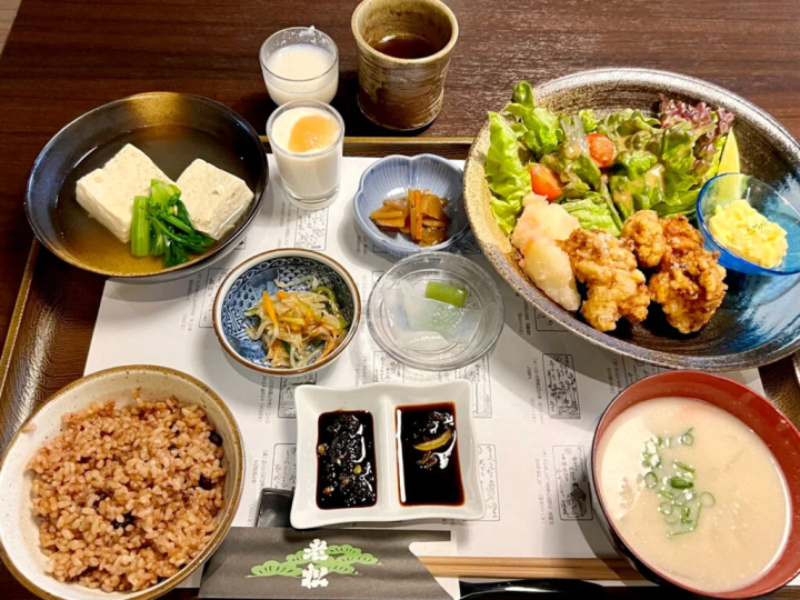 「발효 감사 런치」(1,500엔)