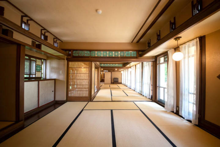 【고베시】 일본에 현존하는 귀중한 프랭크 로이드 라이트 건축은 최고의 사진 빛나는 장소