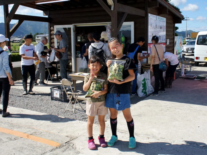照片提供：「丹波田淵農場」/田地前的直營店 