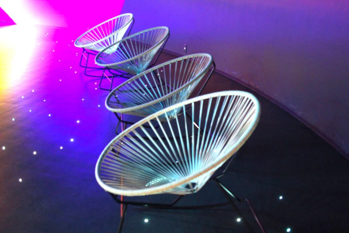 [神户市] 融合艺术的水族馆式剧场“AQUARIUM×ART átoa”