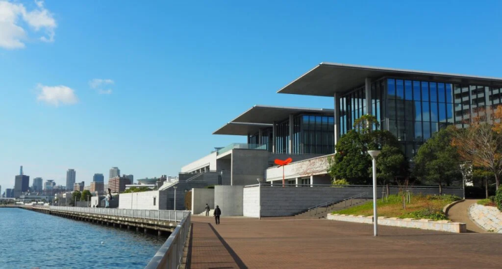 照片提供:兵库县立美术馆