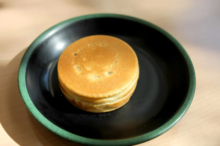 新鲜出炉的“Gozaso”。烘烤大约需要15分钟<br>