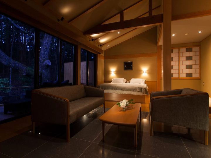 Introducing the limited 6 rooms of Tsukiyomi-no-za