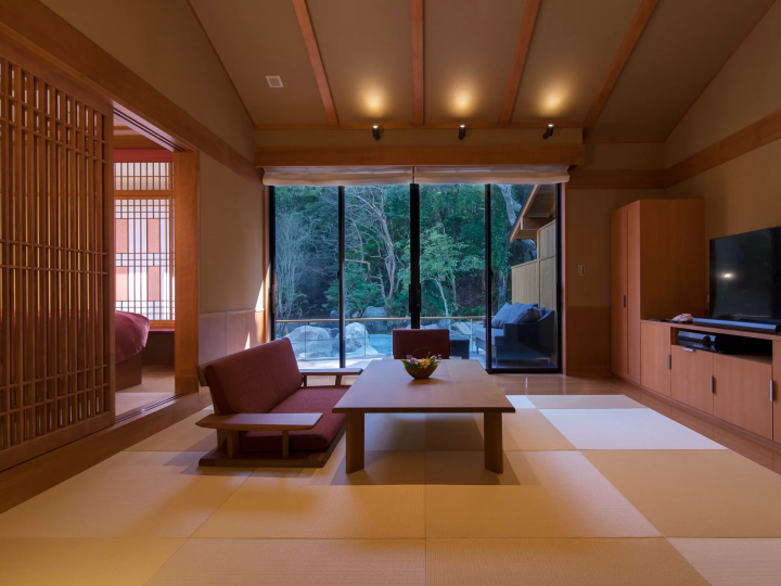 Introducing the limited 6 rooms of Tsukiyomi-no-za