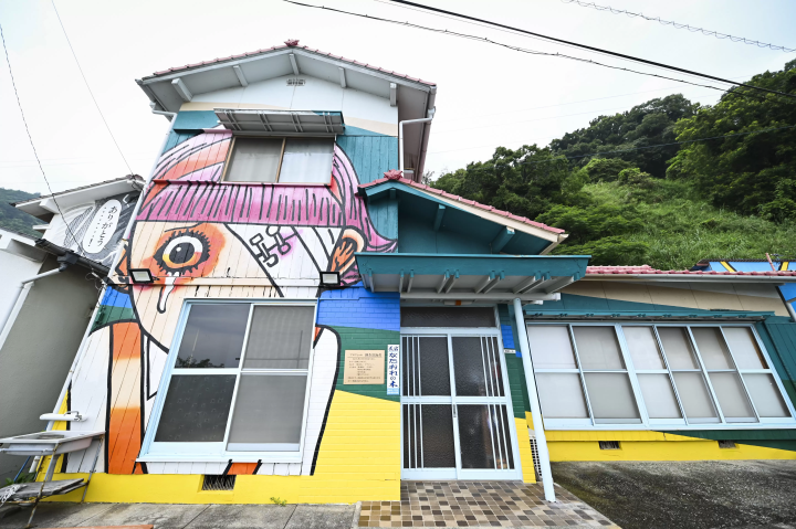 [เอฮิเมะ | เที่ยวเกาะ] สุดล้ำ! เกาะมังงะและศิลปะลึกลับในเมืองคามิจิมะ