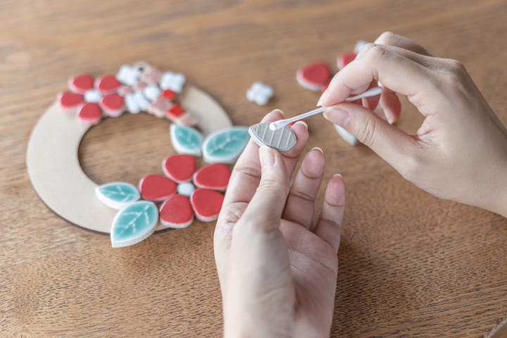 Experience a Versatile World of Clay and Ceramics in Tokoname, the city of pottery! Tile art, Shiny Clay Ball Workshop, and visiting the "Tile Museum"