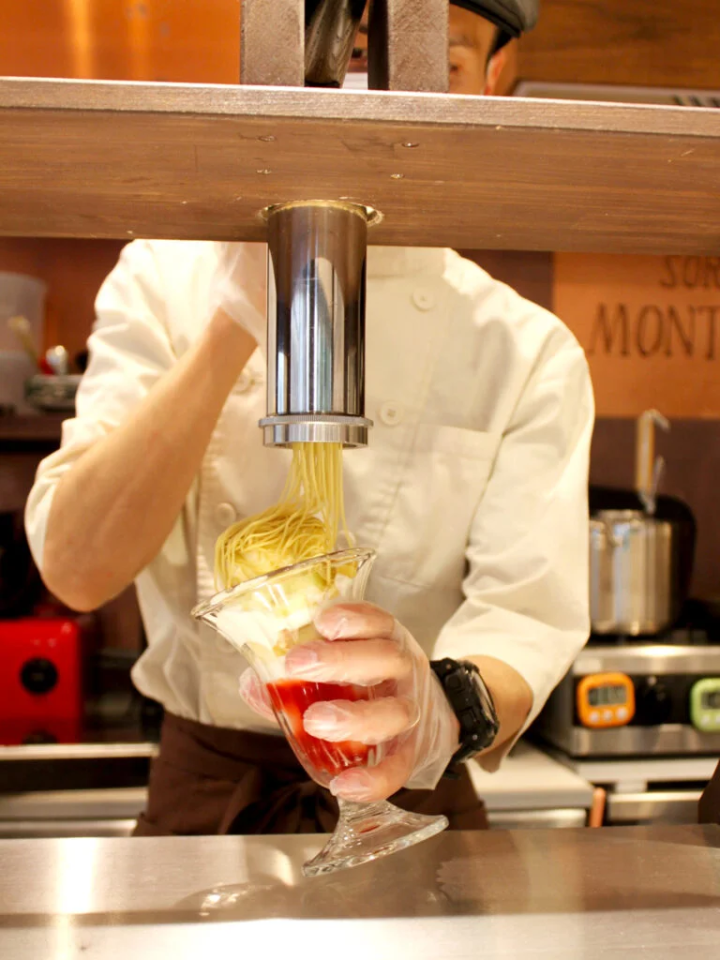 Mont Blanc Chestnut 1500 yen (drink included)