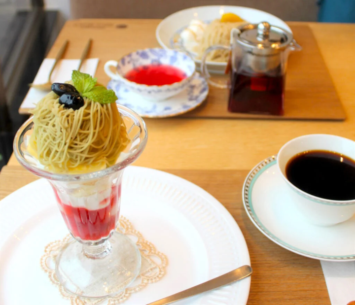 [Kobe City] Full of smiles! A moment of bliss with “freshly squeezed” Mont Blanc