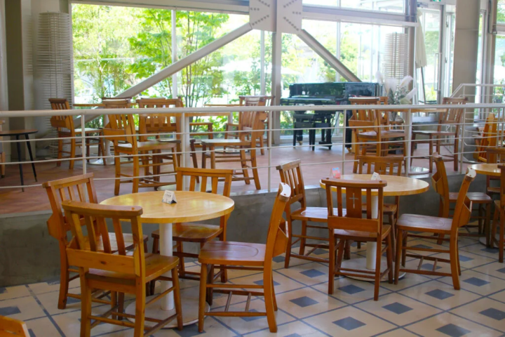 [神戶市] 在海邊的麵包店咖啡廳享用自製麵包自助餐和新鮮義大利麵