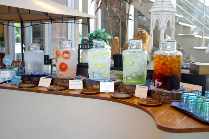 提供免費調味水 