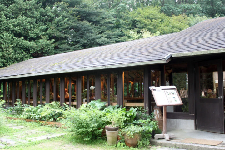 It's like a mountain hut! The charming "Cheese House Yargoi"