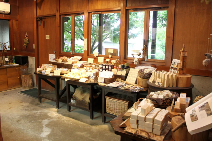 [Kobe City] Right from the residential area! ``Yuge Farm'' where you can enjoy the blessings of dairy farming in a cheese house