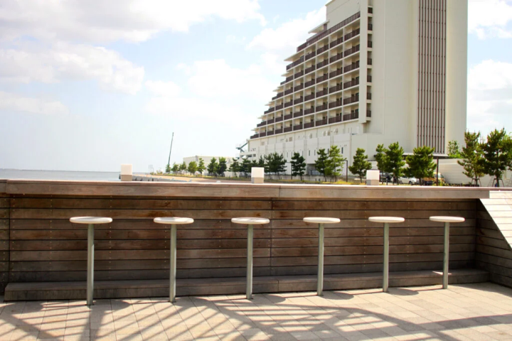 [Kobe City] Enjoy tasting and comparing wines at the small urban winery "f winery"