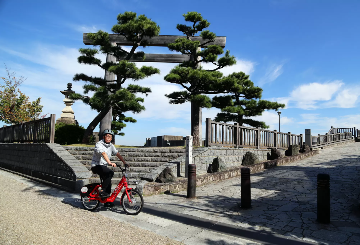 이세쿠니이치의 도리. 이세진구의 식년 천궁에 맞춰 재건축되고 있다 