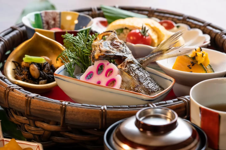 【小豆島】小豆島有数の絶景とアートの地、三都半島にある「三都の郷」で暮らすように過ごす