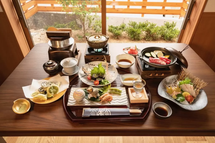 【小豆島】小豆島有数の絶景とアートの地、三都半島にある「三都の郷」で暮らすように過ごす