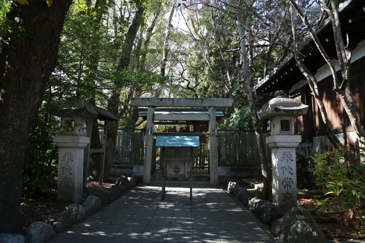 桃山神社气氛比较安静 