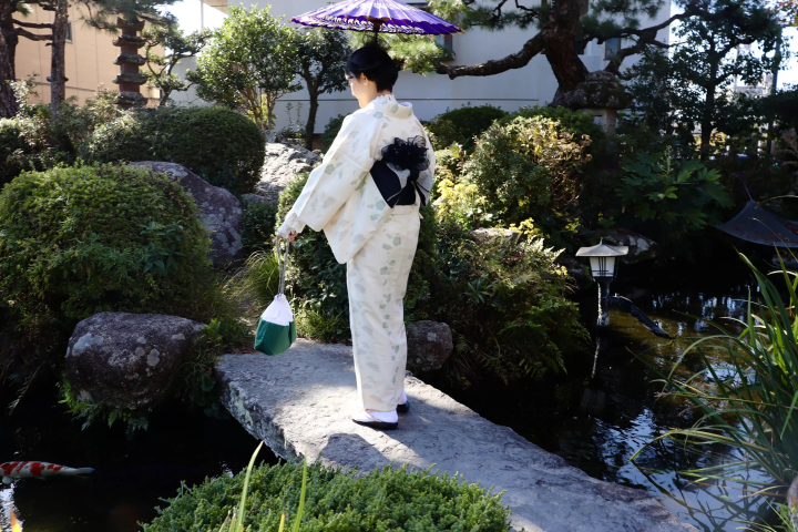 [Inoue Park] Carp can be seen in the Japanese-style garden 