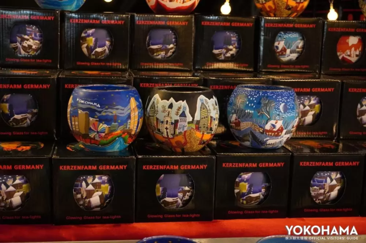 가장 왼쪽은 요코하마의 거리가 디자인되어 있습니다<br>