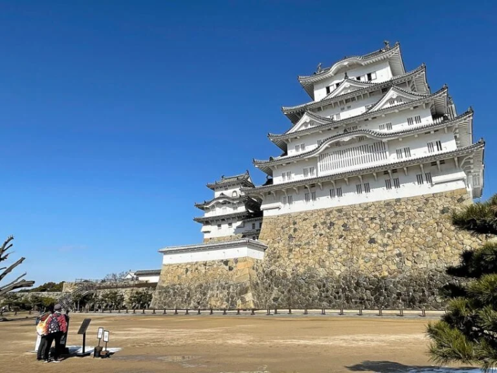 The castle tower seen from Bizen. Bizen was where the Ikeda family's palace was located. 