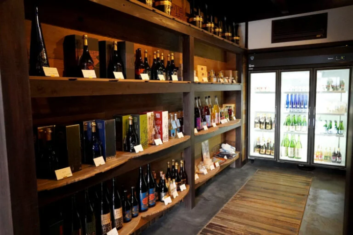 [丹波市]在丹波名酒厂“西山酒造”体验清酒和发酵文化，与艺术品相遇