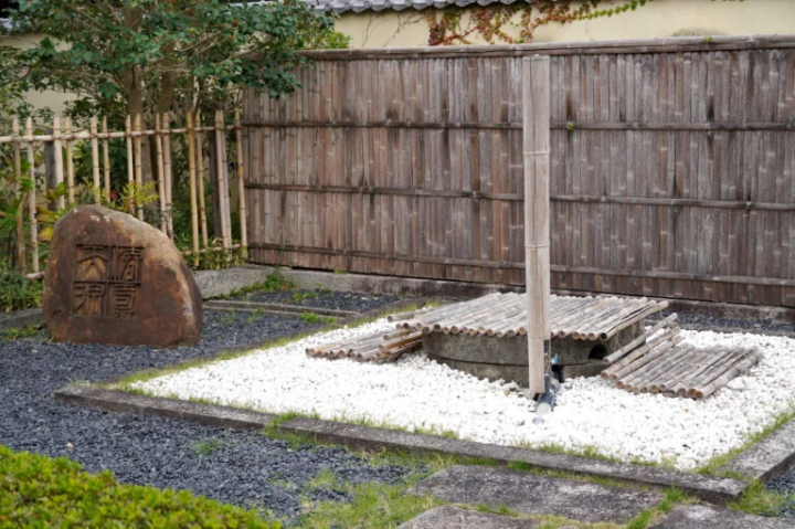 那么“椿十天屋” 