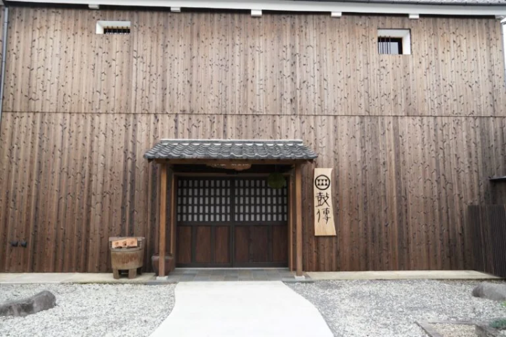 [丹波市]在丹波名酒厂“西山酒造”体验清酒和发酵文化，与艺术品相遇