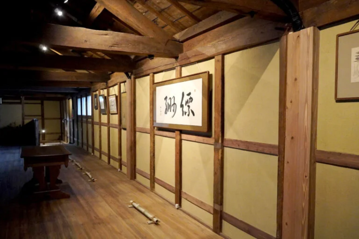 [丹波市]在丹波名酒厂“西山酒造”体验清酒和发酵文化，与艺术品相遇