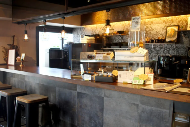 [Kobe City] Afternoon Tea at Penheur, a Canelé and Caramel Specialty Shop