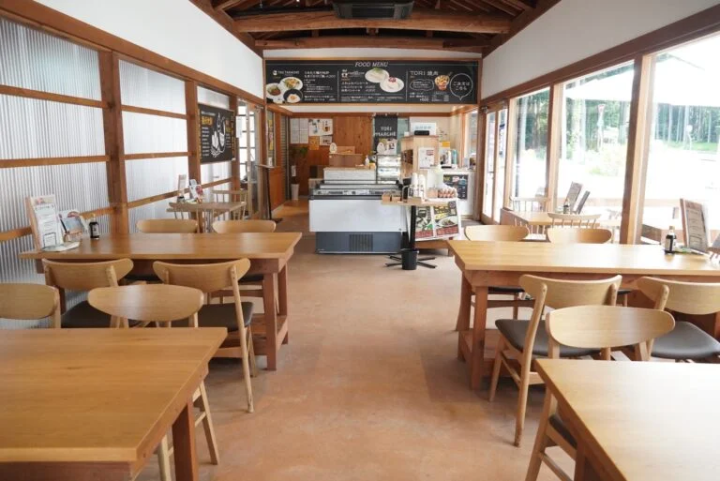 When it was a vegetable market, it didn't even have windows.