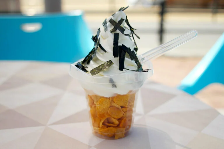 【고베시】스마 해안 “스마우라 수산”에서 SUP 체험! 직매소에서 김이나 연어 구입도