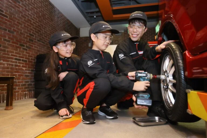 Car life support center