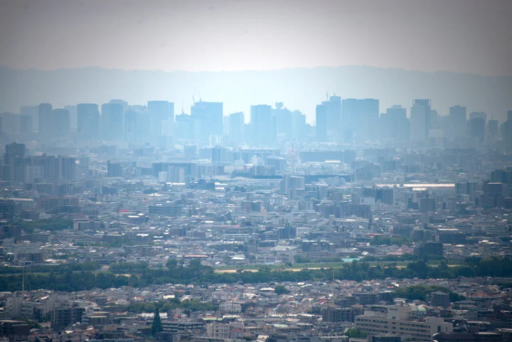 The direction of Umeda. You can probably see the Yodogawa fireworks in this direction. 