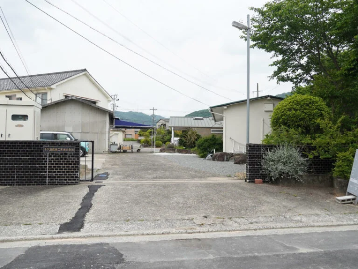 Head office building