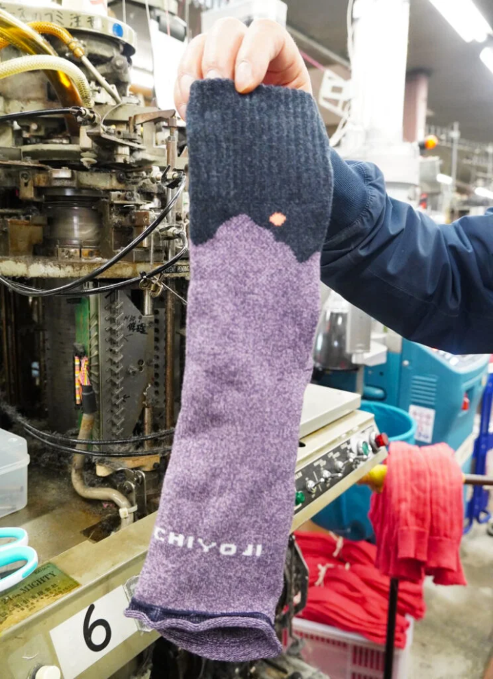 [Kakogawa City] “Chiyoji” socks manufactured at our own factory are attractive because they are comfortable, fashionable, and reasonably priced.
