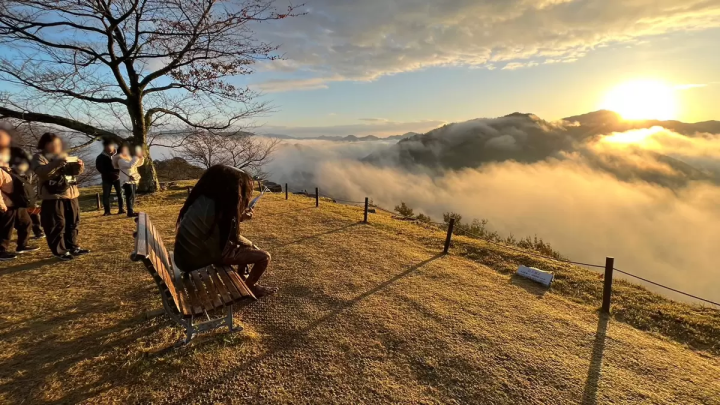 다케다 성터에서 운해 내광. 카파의 가지로우, 아사히시로 이동
