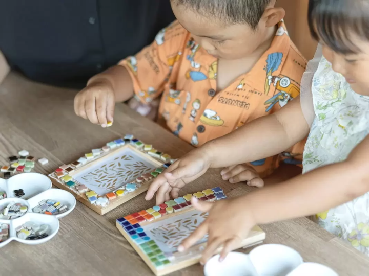 Experience a Versatile World of Clay and Ceramics in Tokoname, the city of pottery! Tile art, Shiny Clay Ball Workshop, and visiting the "Tile Museum"