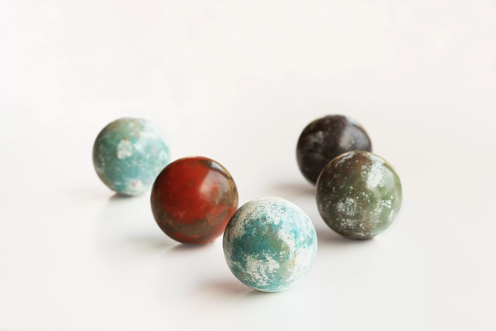 Experience a Versatile World of Clay and Ceramics in Tokoname, the city of pottery! Tile art, Shiny Clay Ball Workshop, and visiting the "Tile Museum"