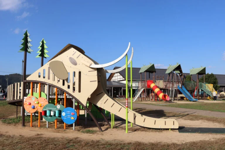 [丹波市] 1.1億年前的地層映入眼簾！