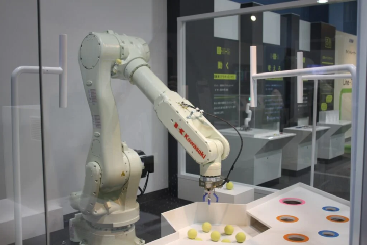 産業用ロボット 