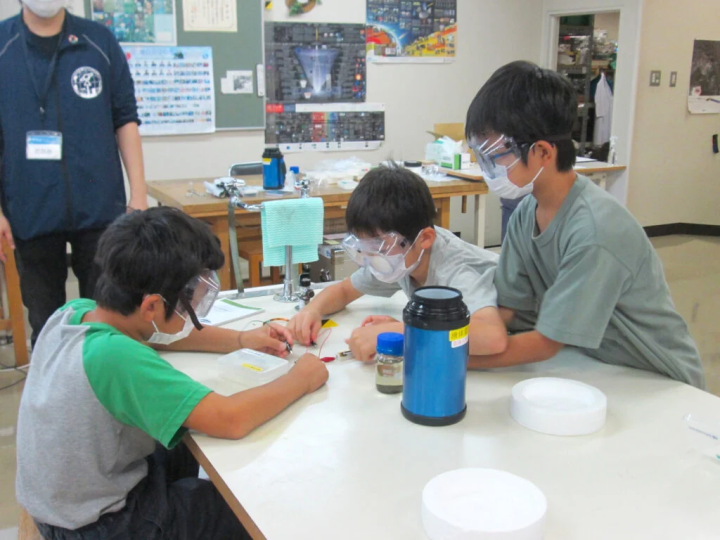 写真提供：『バンドー神戸青少年科学館』 