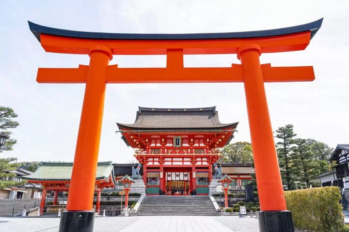 20 Beautiful Shrines in Kyoto: From Famous Locations to Unique Ones