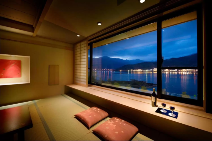 【河口湖周辺】富士山が見えるオススメホテル10選！リーズナブルなものから高級なものまでを厳選