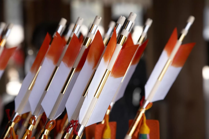 日本のことば事典「初詣(はつもうで)」