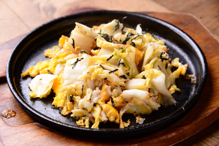 Introducing food culture, local cuisine such as hoba miso, and local gourmet food