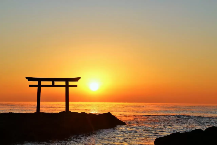 Hatsuhinode (First Sunrise of the Year) - Japanese Encyclopedia